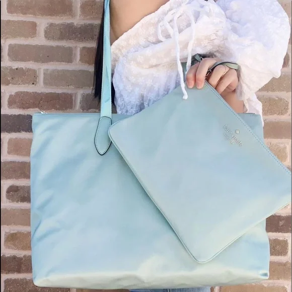Kate Spade ♠️ Tote + Pouch - Picture 2 of 4